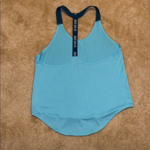 - Nike workout top and shorts-Teal - Picture 3 of 7